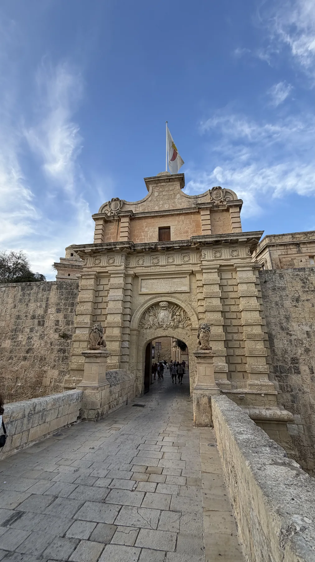 De monumentale stadspoort van Mdina